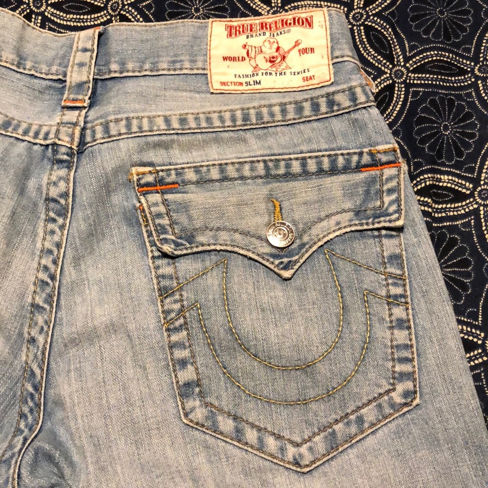 True Religion Classic Flap pocket slim cut Jean.